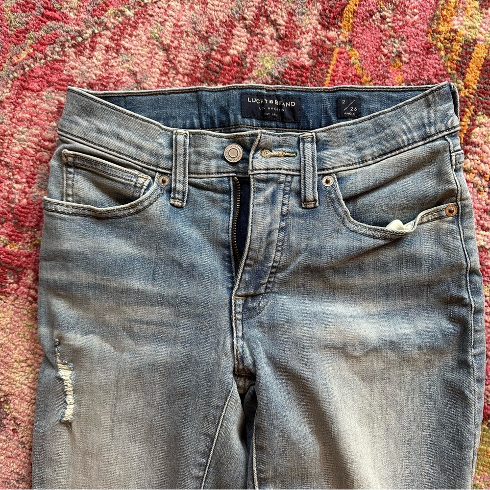 Jeans - Picture 2 of 3